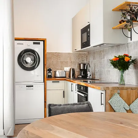 Cosy Appart Proche Du Marche La Rochelle  Exterior photo
